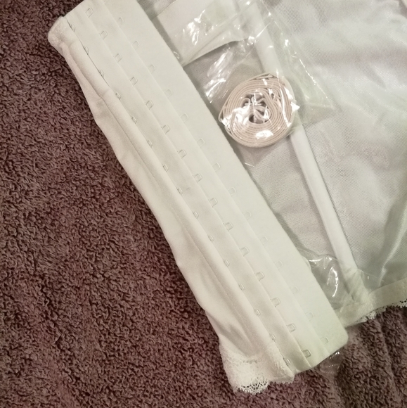 NWOT 34B White Lace Padded Wedding Bustier - Picture 8 of 12